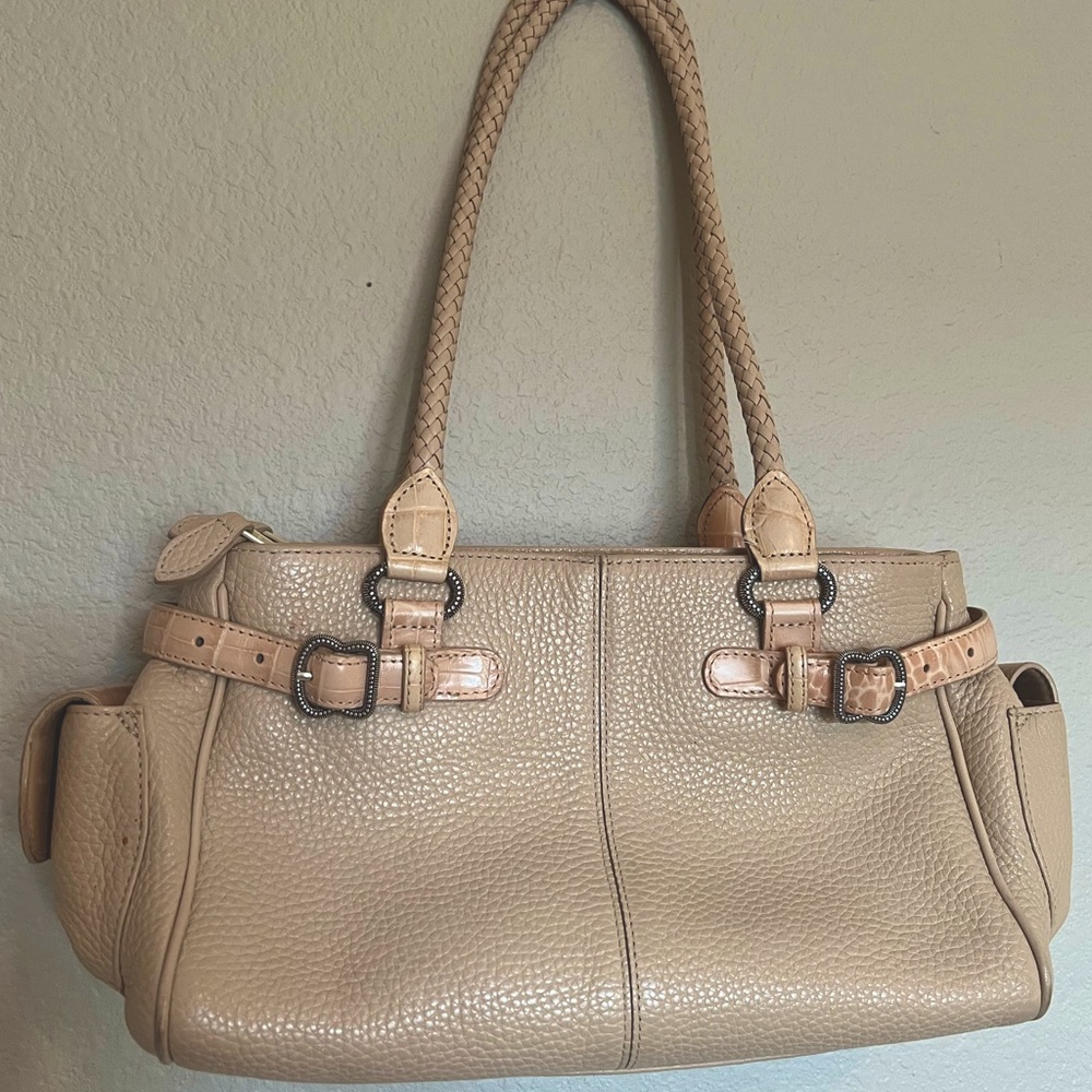 brighton cream colored shoulder bag💕👜